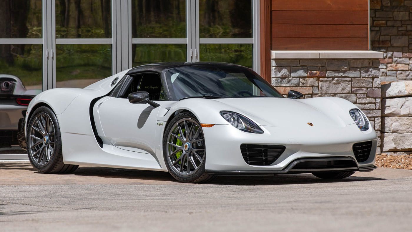 Mecum Monterey 2021: 2015 Porsche 918 Spyder Weissach – duPont