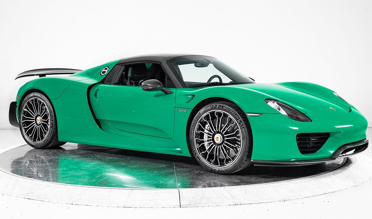 ピロティー様♡グレイッシュグリーン Green 2015 Porsche 918 Spyder For Sale – duPont REGISTRY News