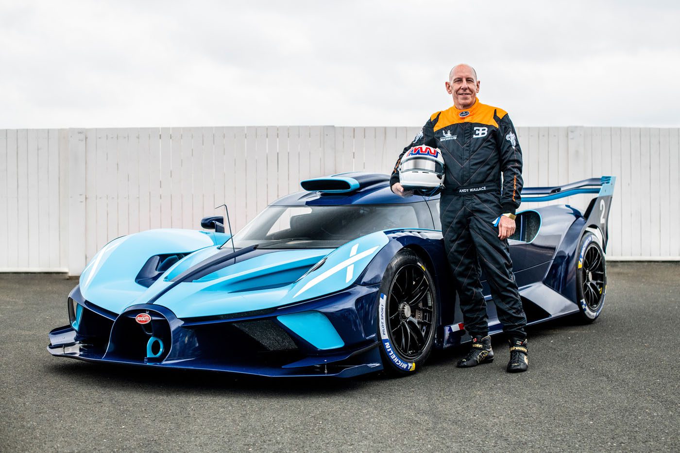 01 BUGATTI Andy Wallace