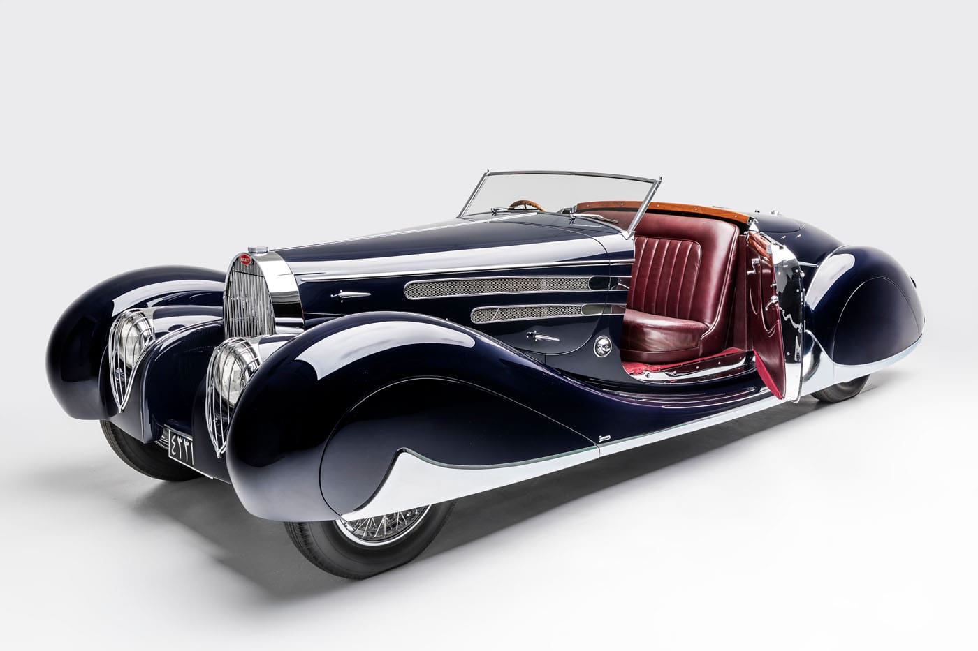 05 BUGATTI Museums Petersen