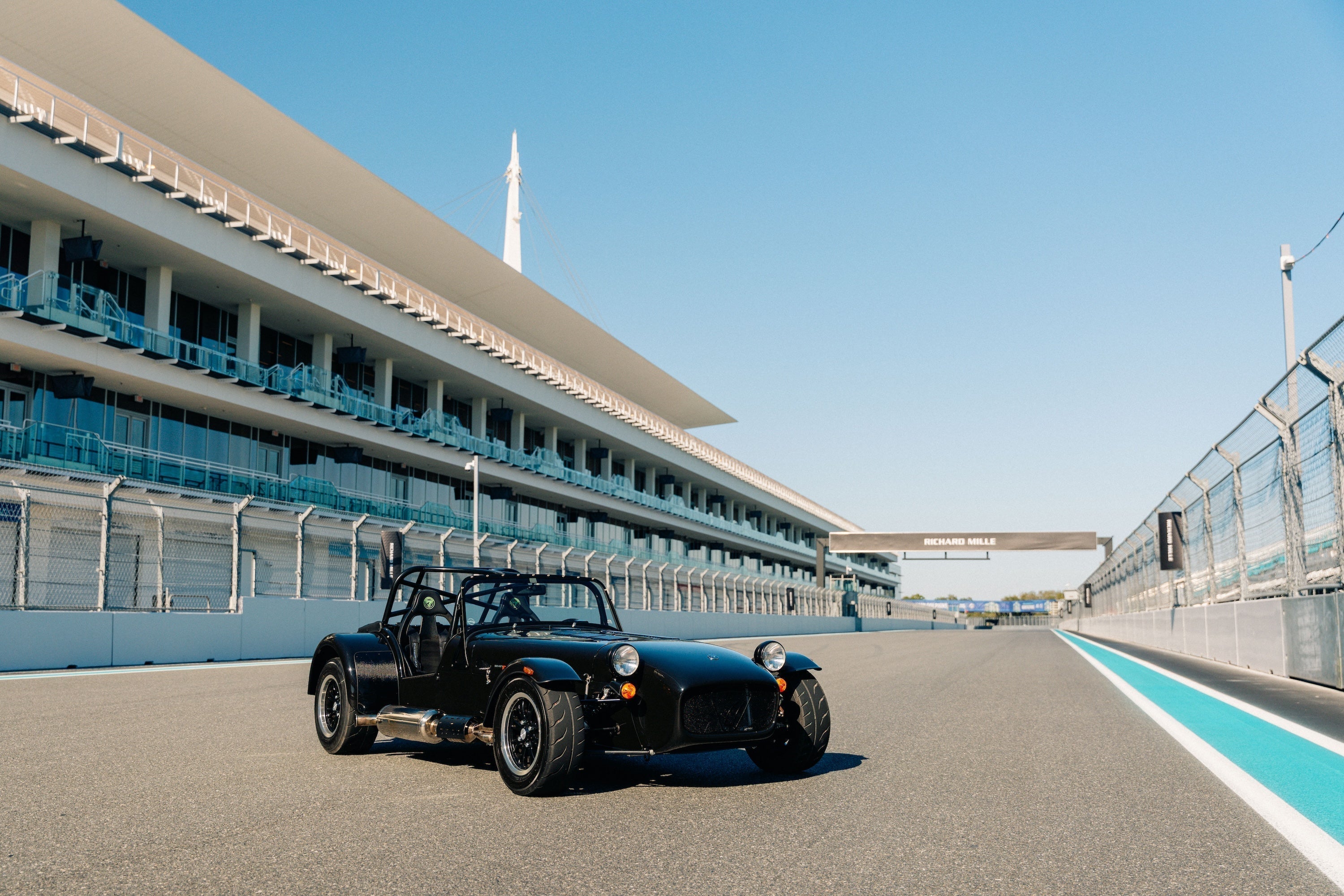 Caterham Brings Seven R to Precision Drive Club at Miami F1 Circuit