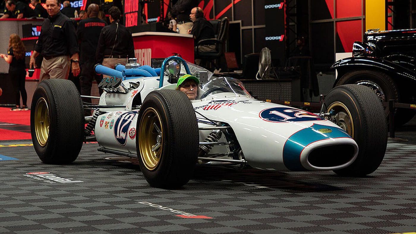 1 MecumIndy20221965BrawnerHawkFordDeanVanLinesSpecialIndyCarLotS166