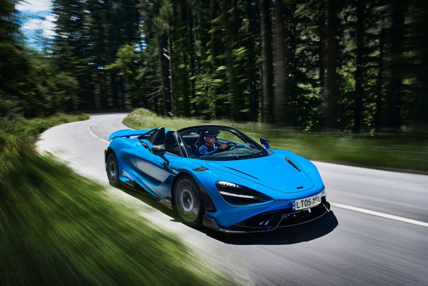 13446 McLaren765LTSpider