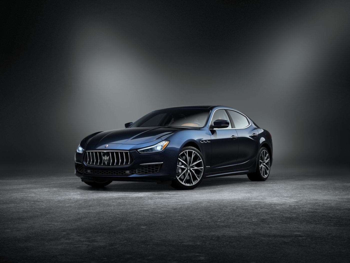 15490-MaseratiGhibliNobile