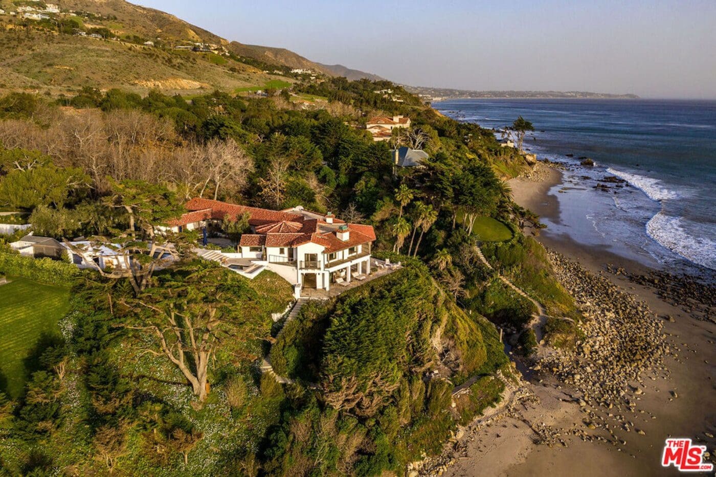 17393c49 d931 55ec 994c b9e41f2c36c0