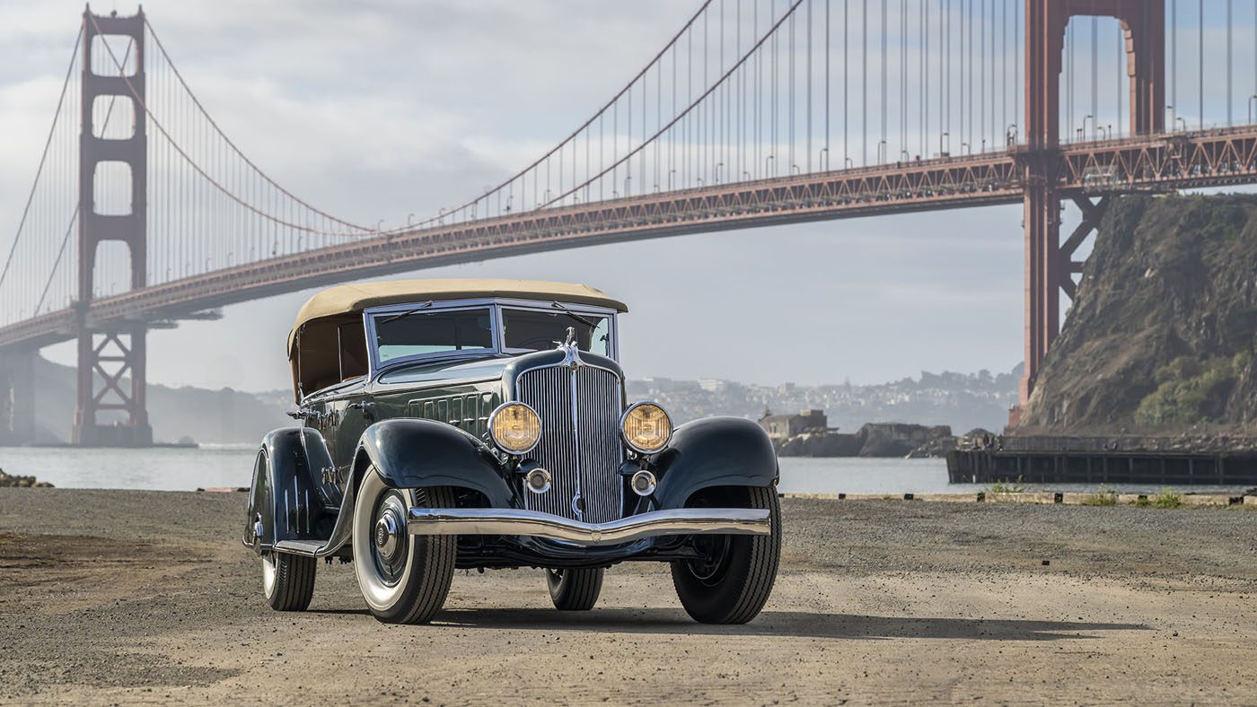 1933 Chrysler Imperial Le Baron Dual-Windshield Phaeton (3)