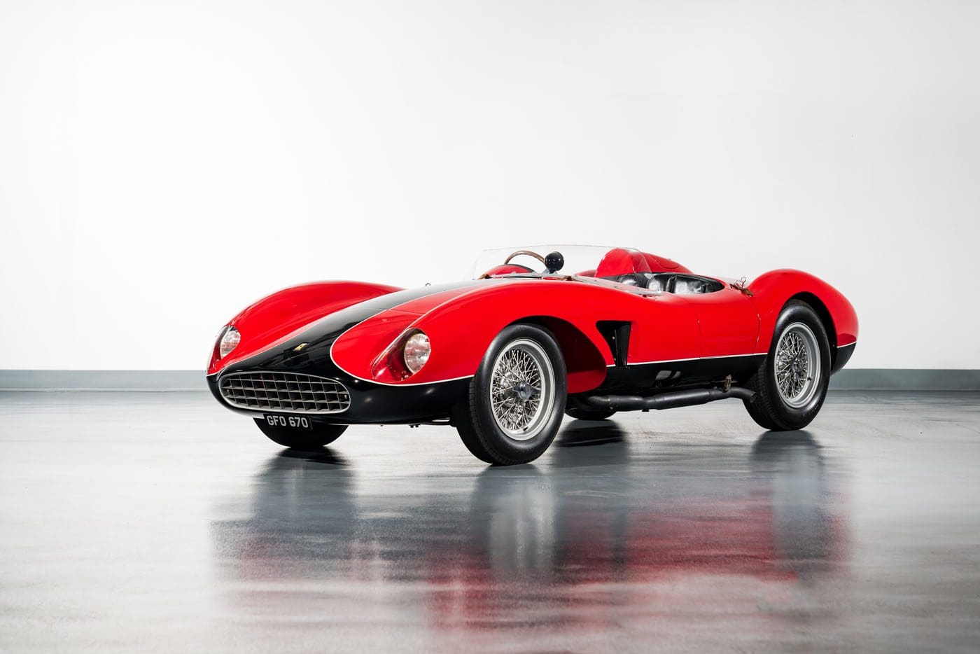 メリーソート 「ボンゾ ゴーズ トゥ テキサス」42/500 RM Sotheby's Monterey: 1957 Ferrari 500 TRC Spider by Scaglietti