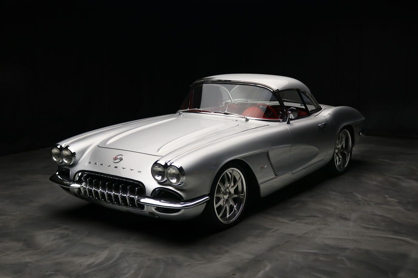 1962 Corvette Silver Restomod 3