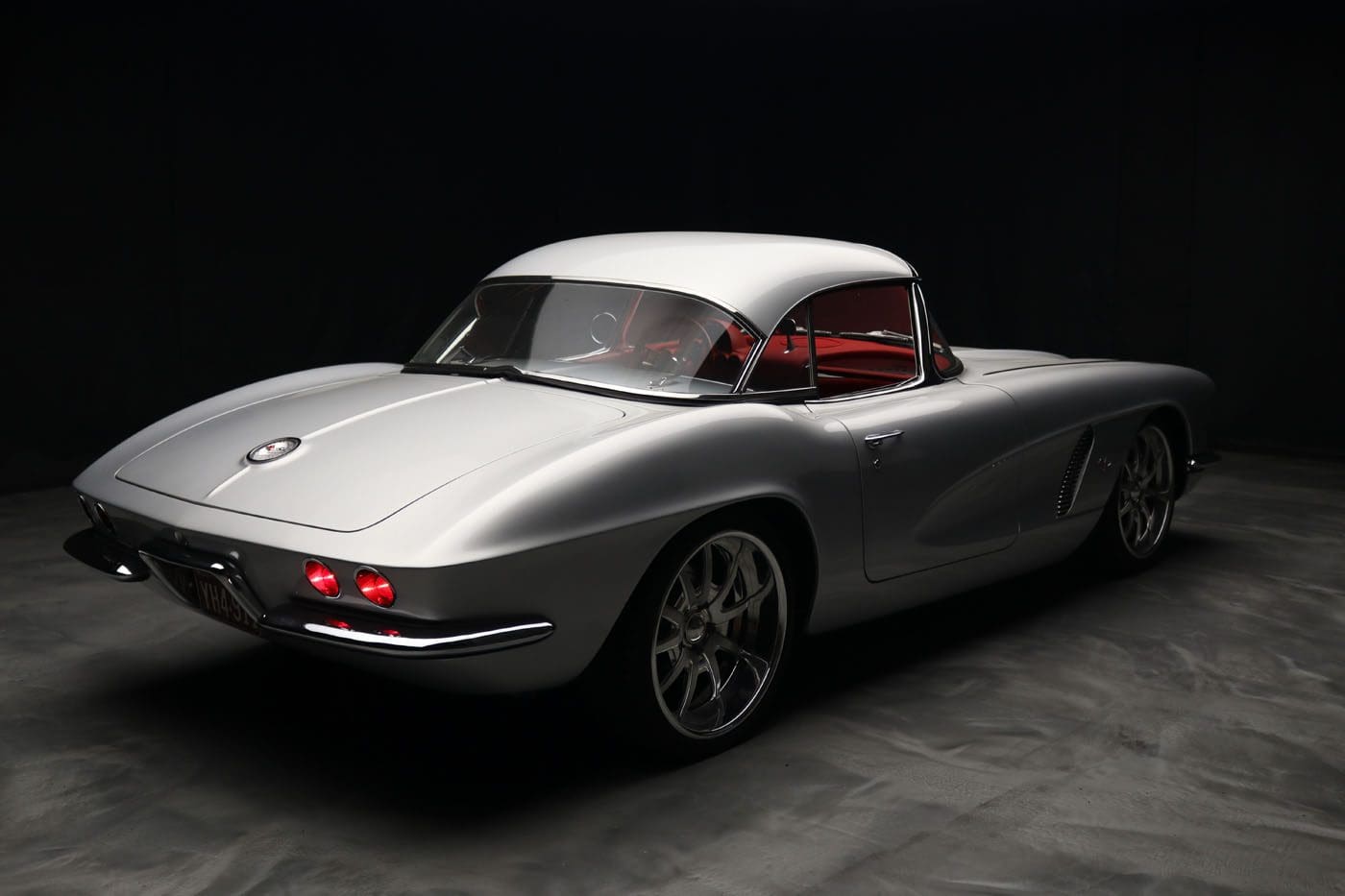 1962 Corvette Silver Restomod 7