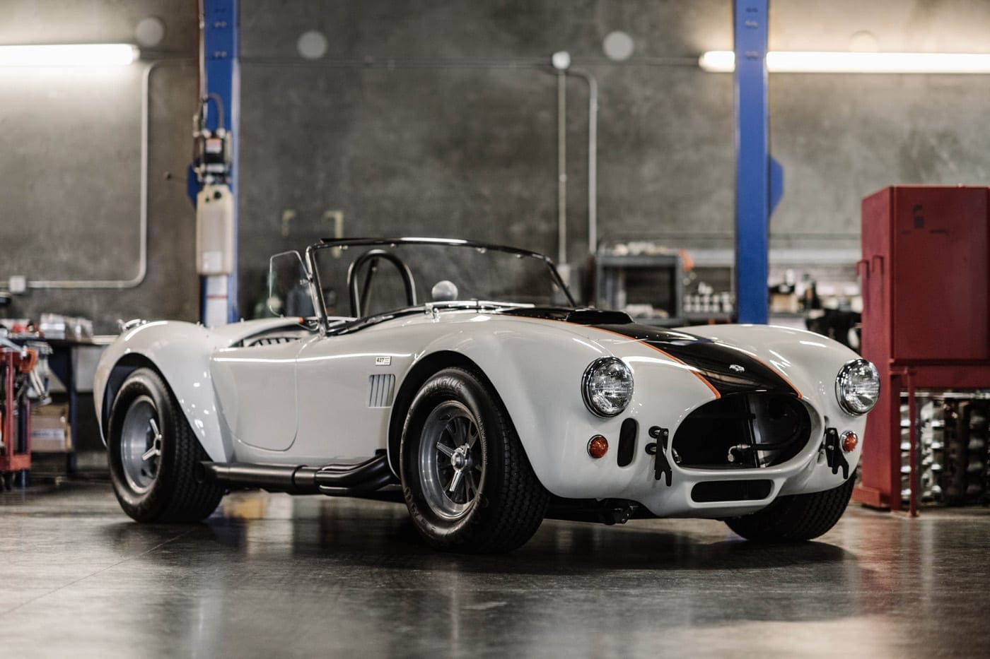 1965-Shelby-427-S_C-Cobra--Sanction-II--_0