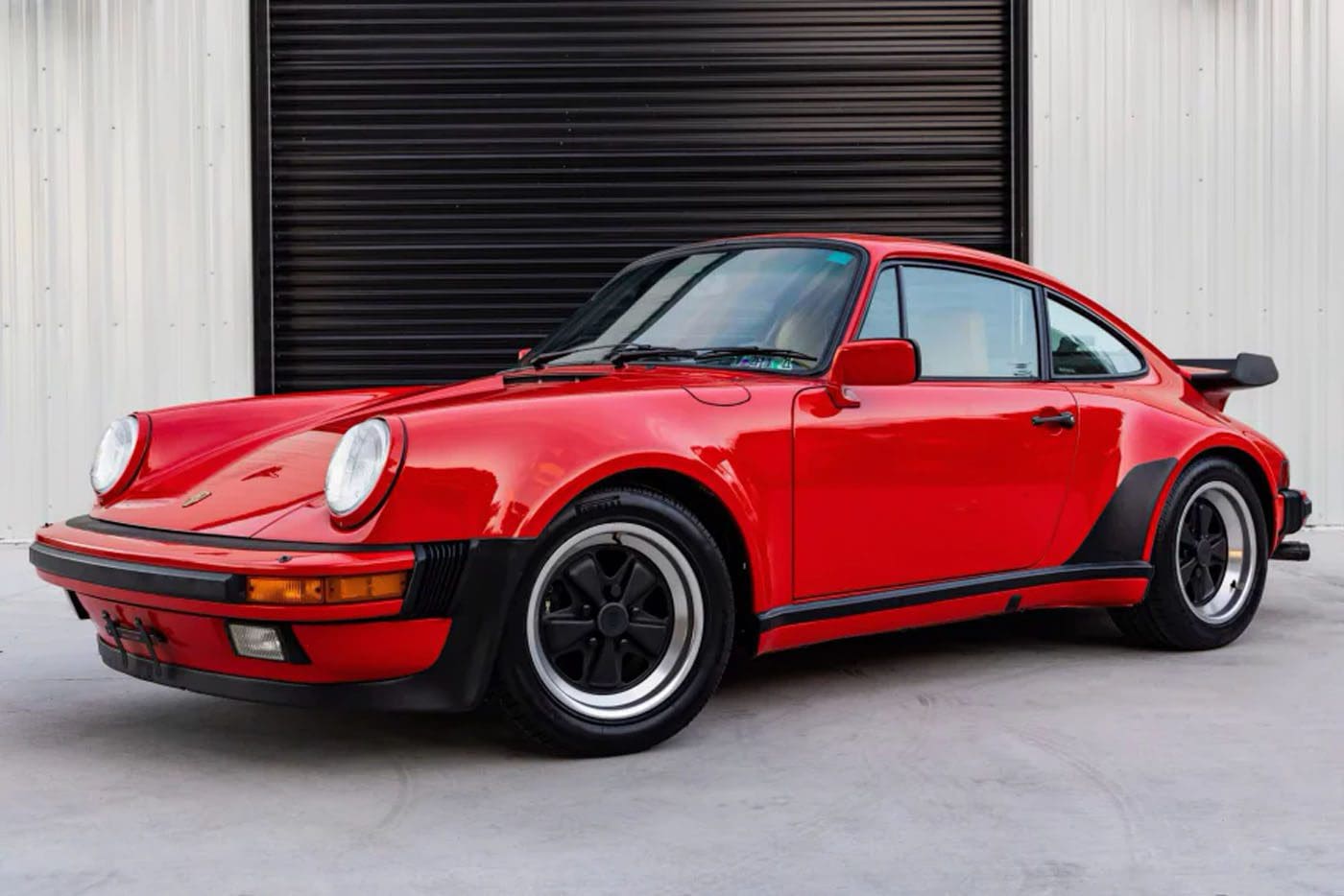 ポルシェ911Turbo 911Carrera 1987年ドライバーズマニュアル Time Capsule Guards Red 1987 Porsche 911 Turbo Listed for Sale