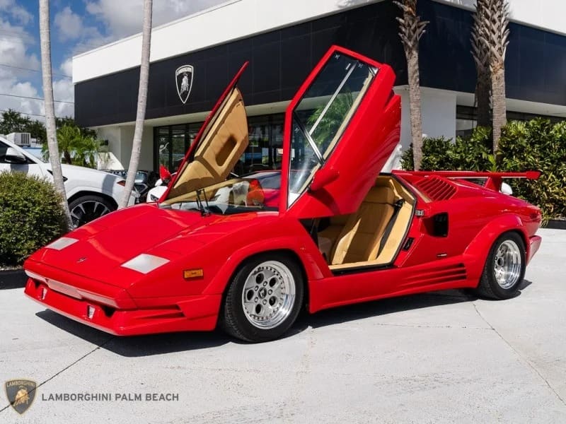 自動車 LamborghiniCountach25thAnniversary1/16 Historic 1989 Lamborghini Countach 25th Anniversary Edition For