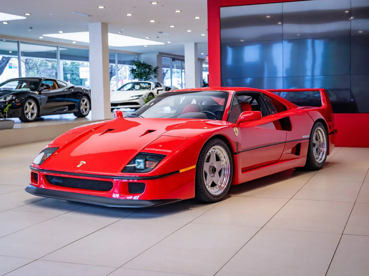 8k-Mile 1990 Ferrari F40 For Sale – duPont REGISTRY News