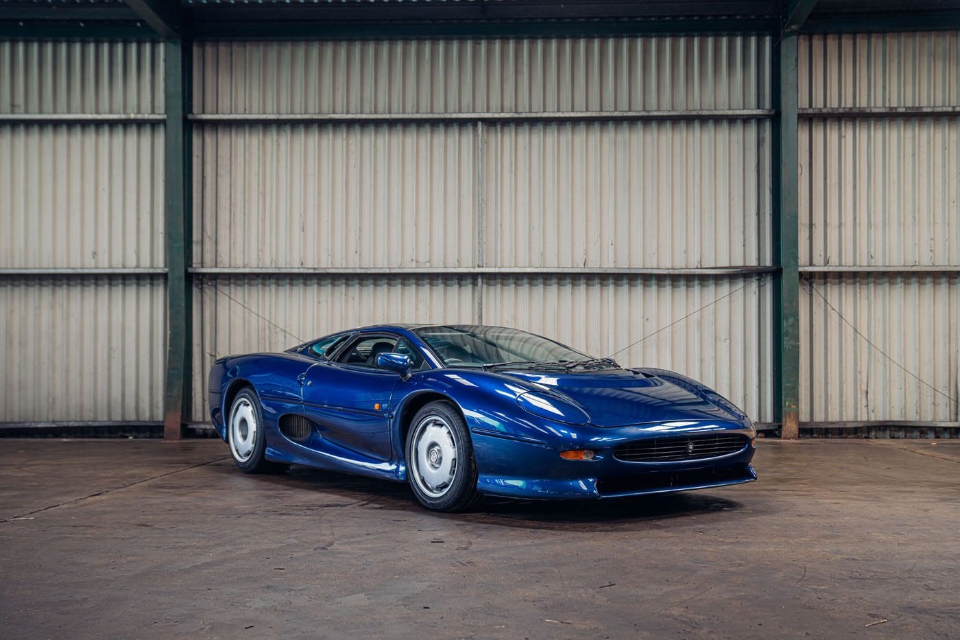1993 Jaguar XJ220 0