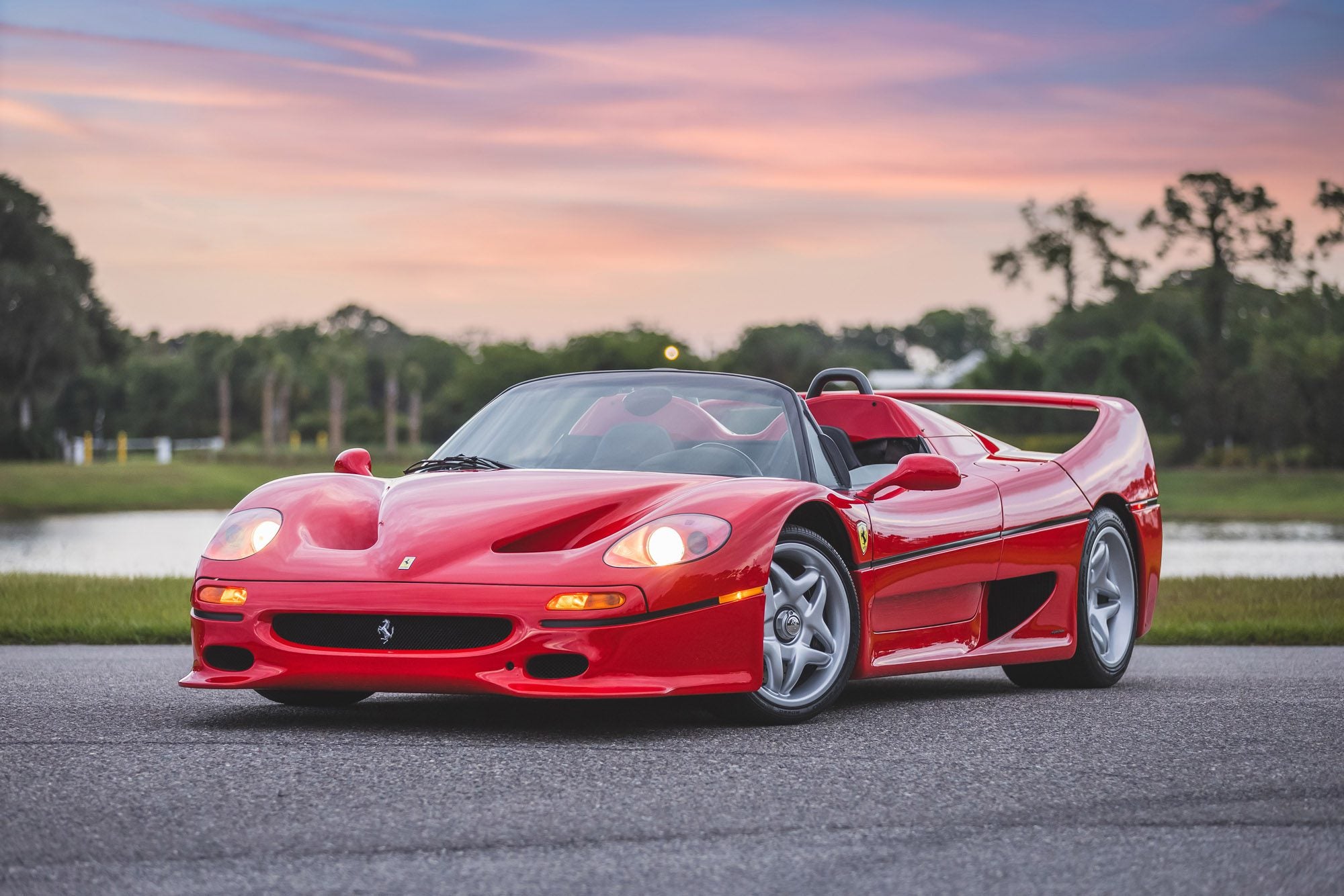 RM Sotheby's Monterey 2024 Auction: 1995 Ferrari F50 – duPont