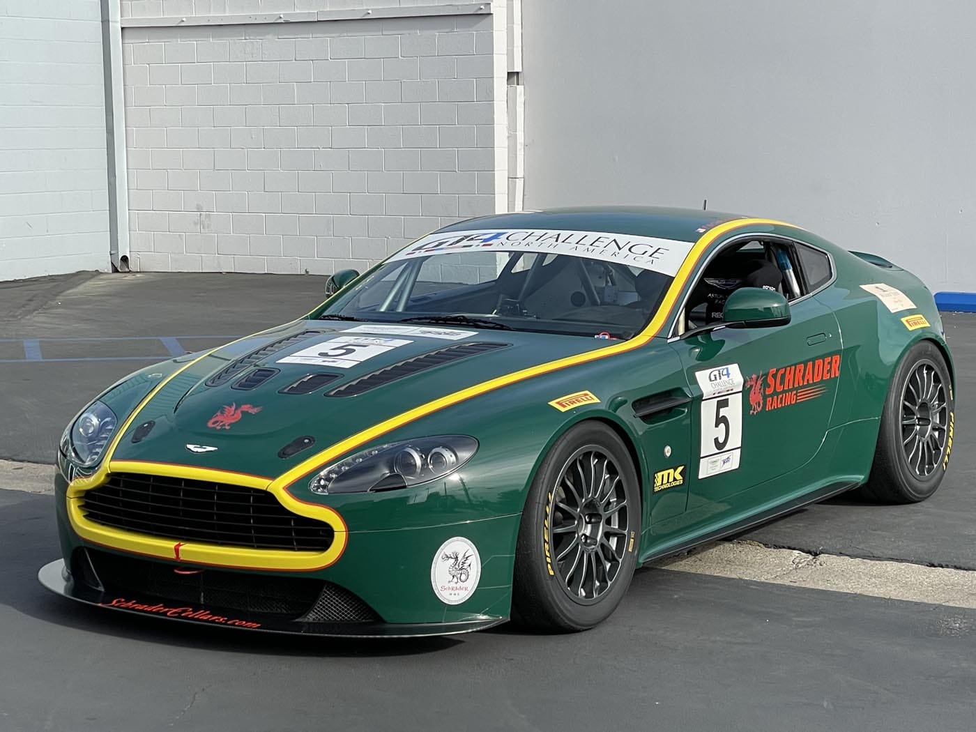 2010 Aston Martin V8 Vantage GT4 18