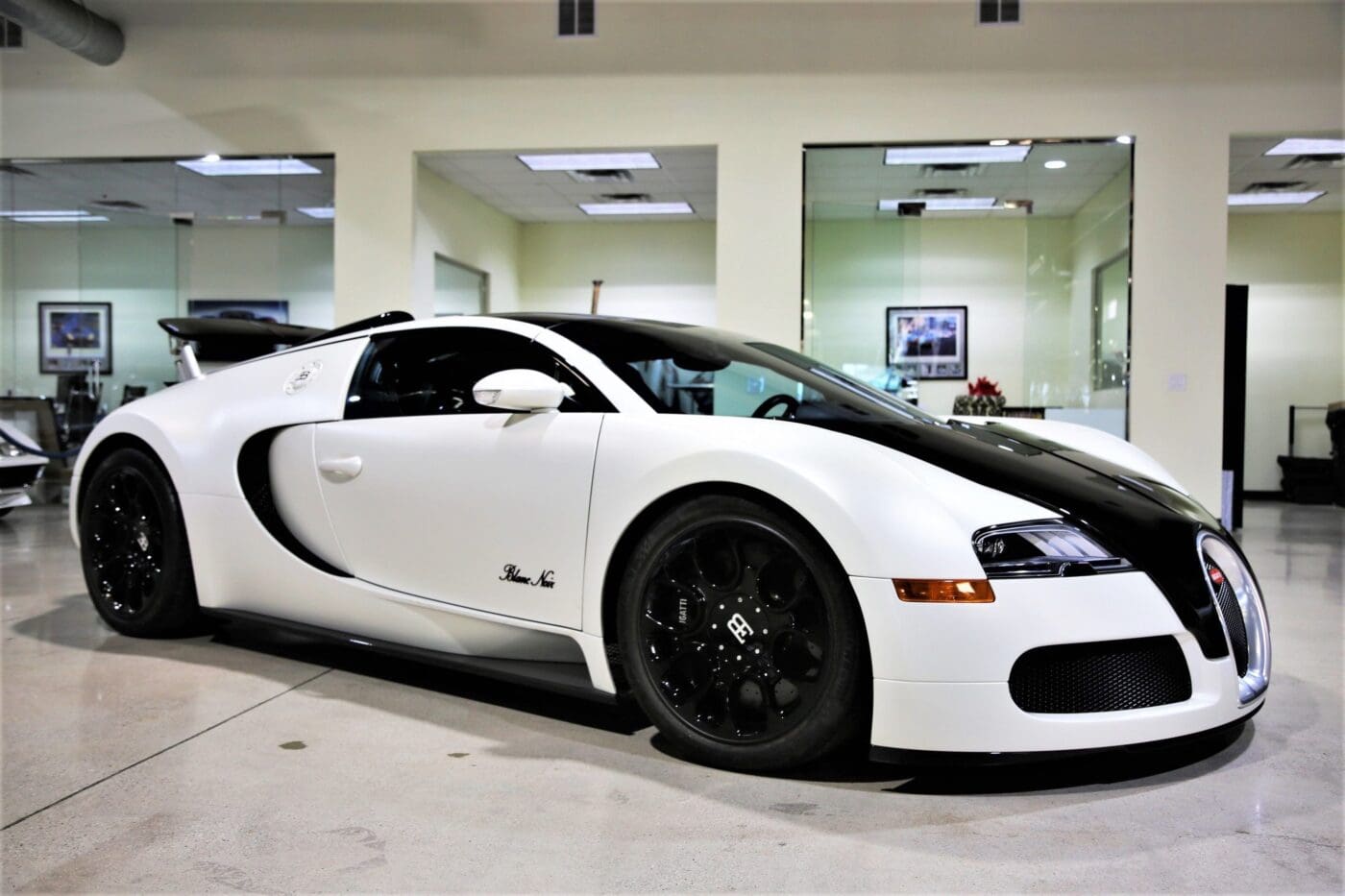 2010-bugatti-veyron-grand-sport
