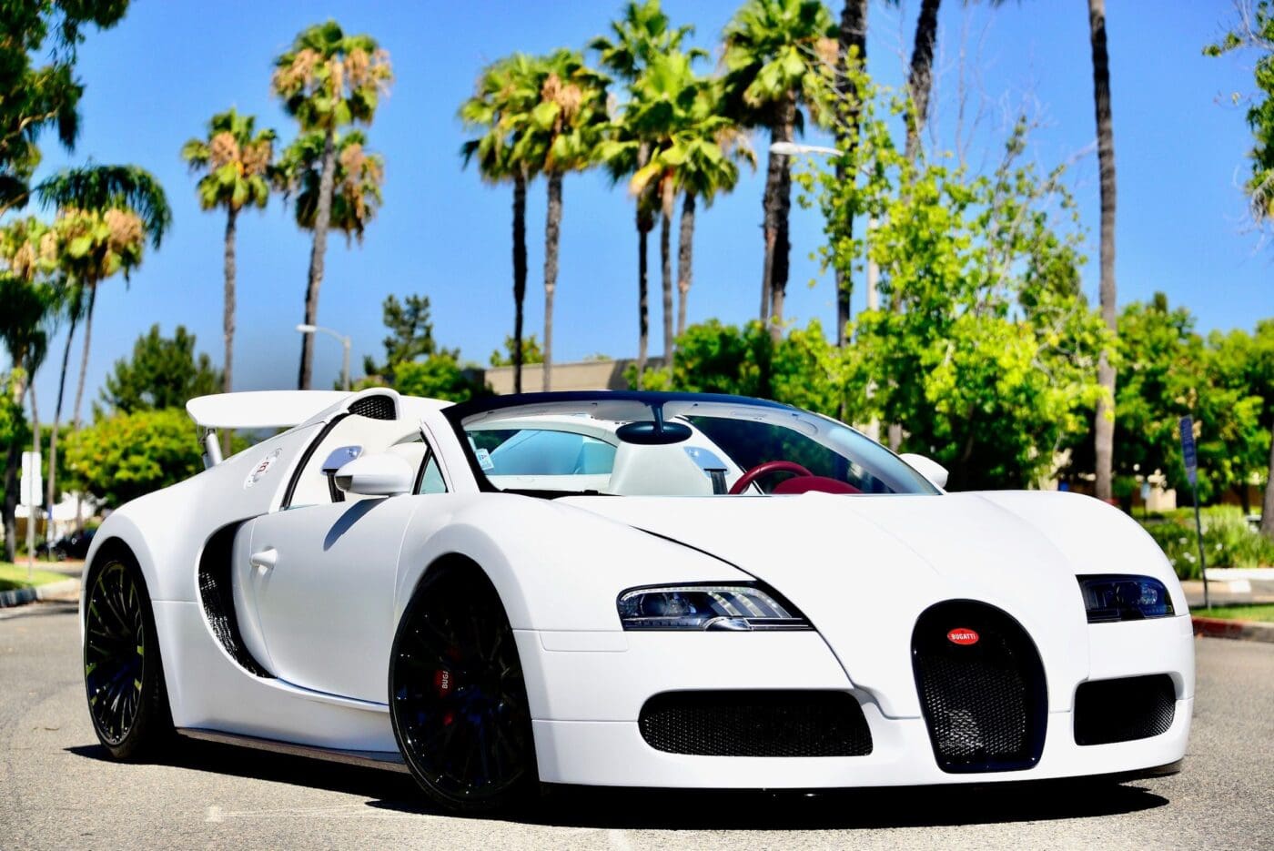 2011-bugatti-veyron-grand-sport