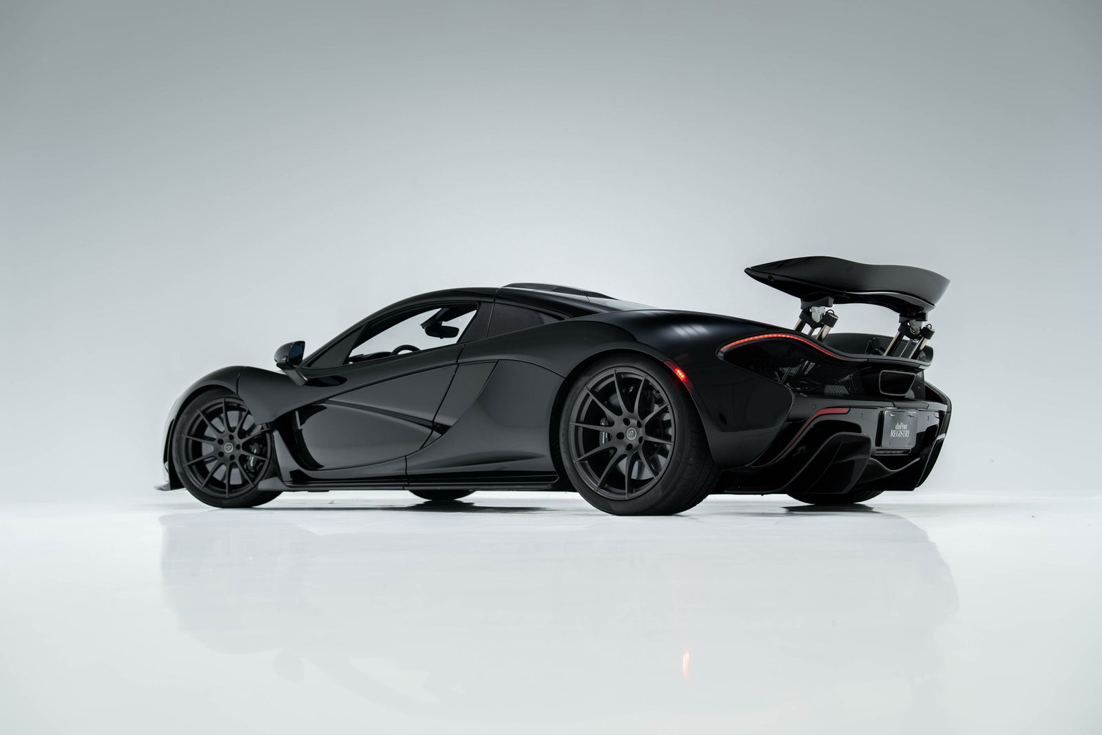 Closing Today on duPont REGISTRY Live: 1,254-Mile Carbon Black McLaren P1