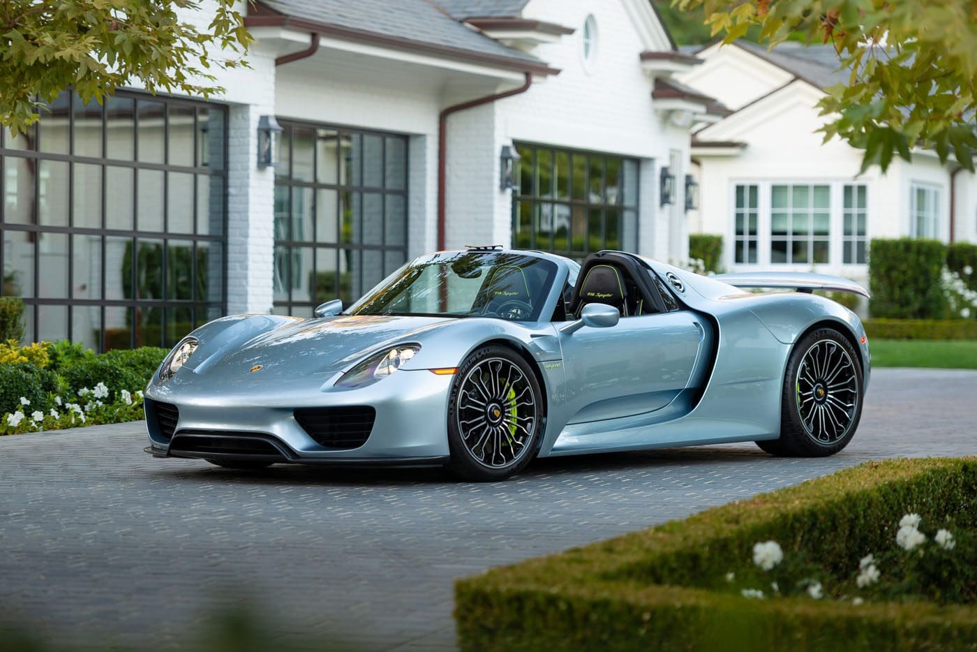 2015 Porsche 918 Spyder 0