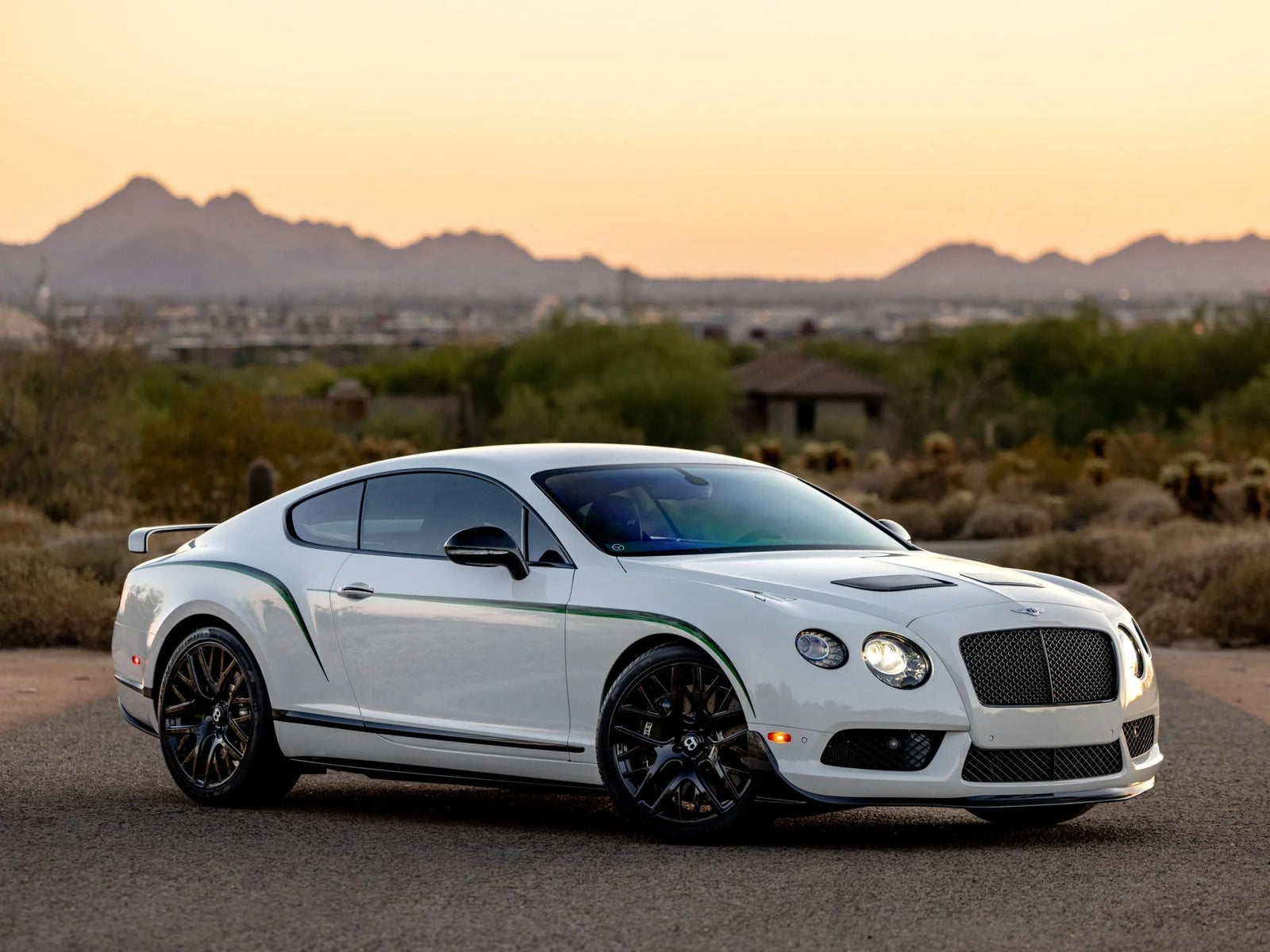 Own An Exquisite Luxury Tourer: Bentley Continental GT/GTC