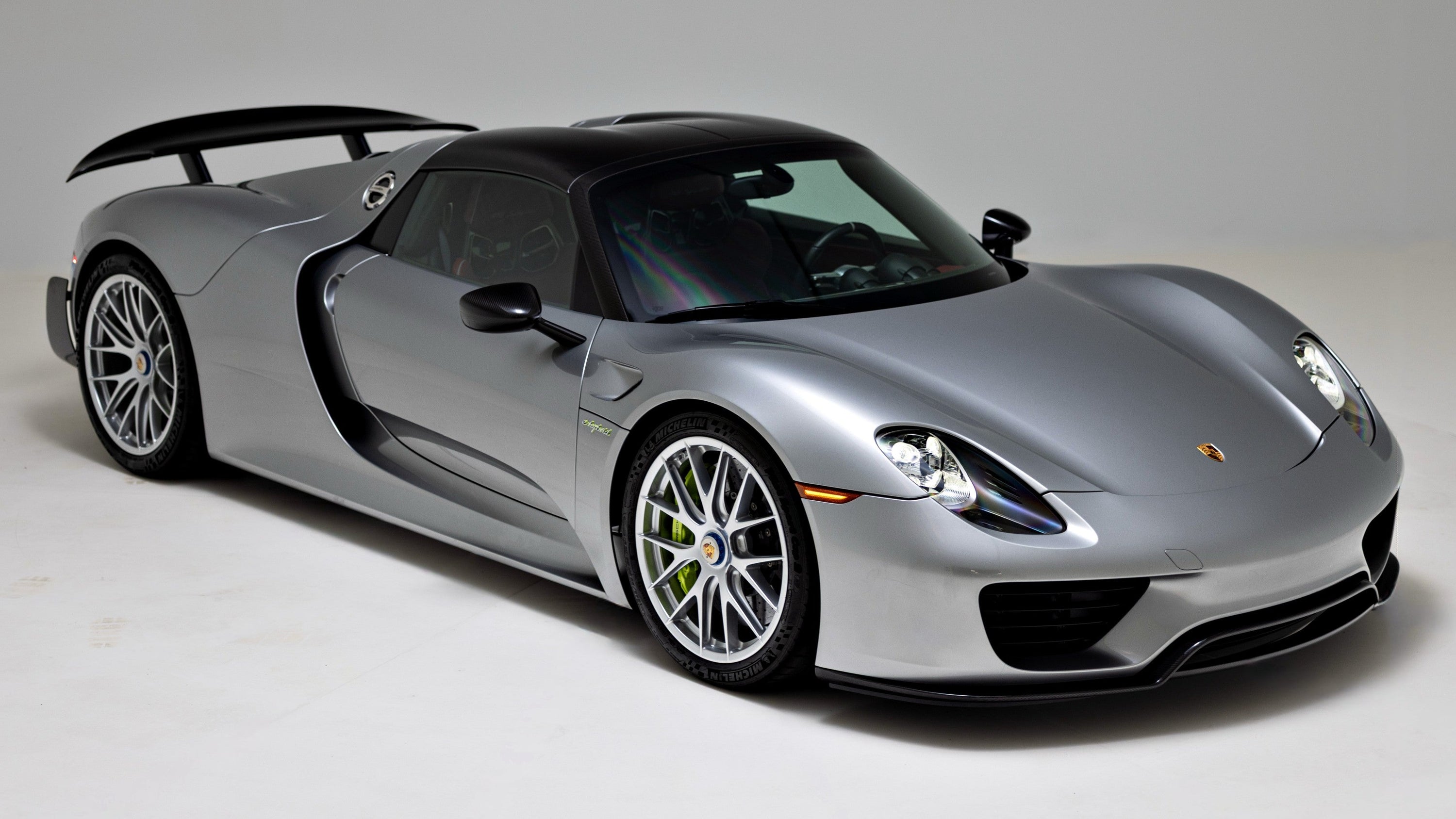 204-Mile Porsche 918 Spyder Weissach Listed on duPont REGISTRY Live