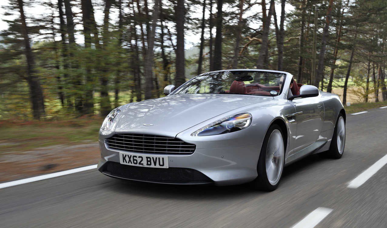 2016-Aston Martin-DB-Volante (3)