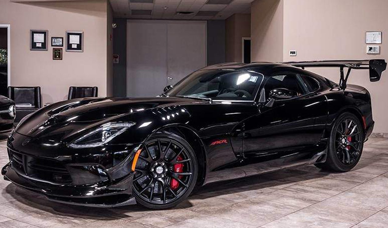 2016 Dodge Viper Feature