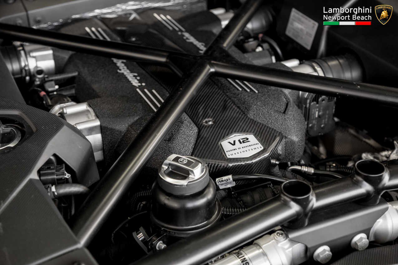 2016-Lamborghini-Aventador-Pirelli Edition-01292016 (25)