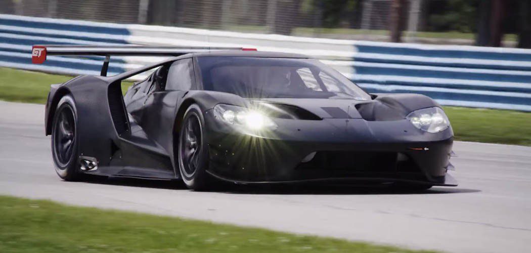 2016-ford-gt-100515-feature