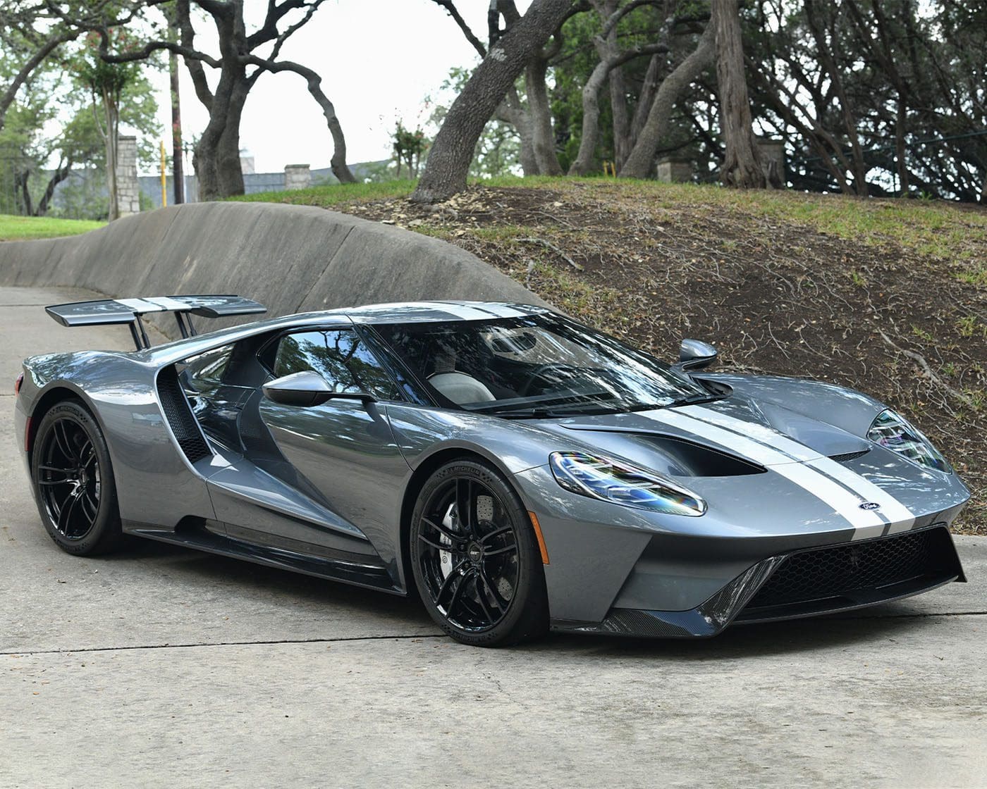 2019 Ford GT CID 87847 FB 01