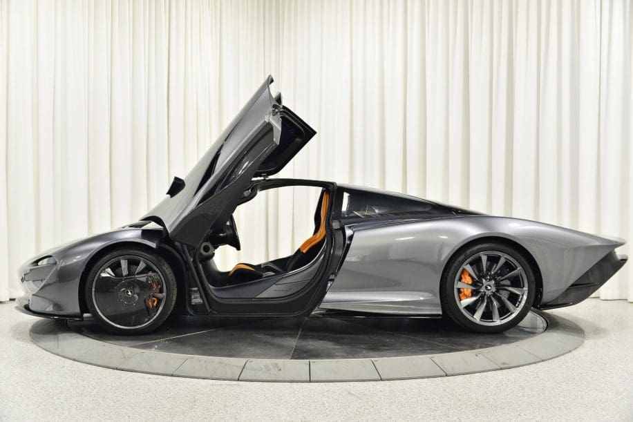 2020 McLaren Speedtail 3185900 344623410