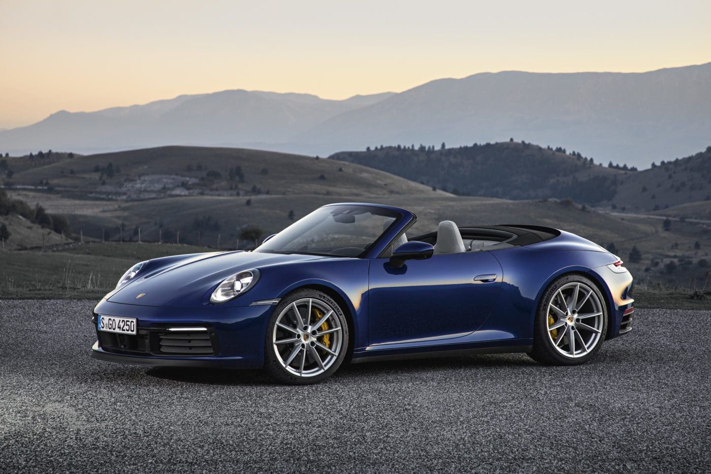 2020-porsche-911-cab (4)