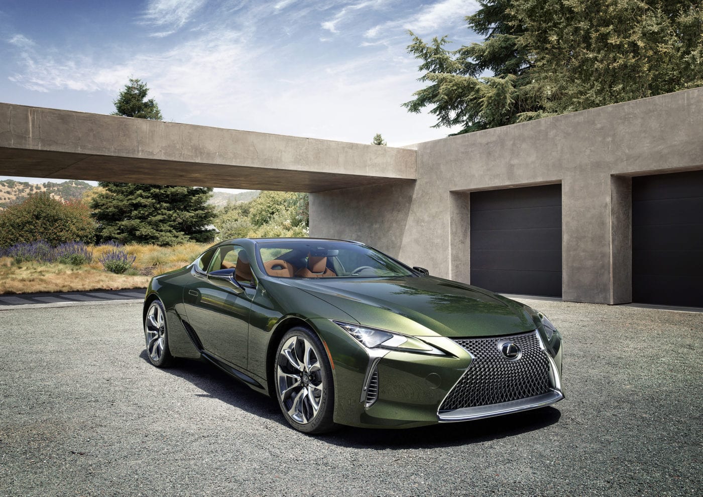 2020_Lexus_LC_Inspriation_Series_f34_NR