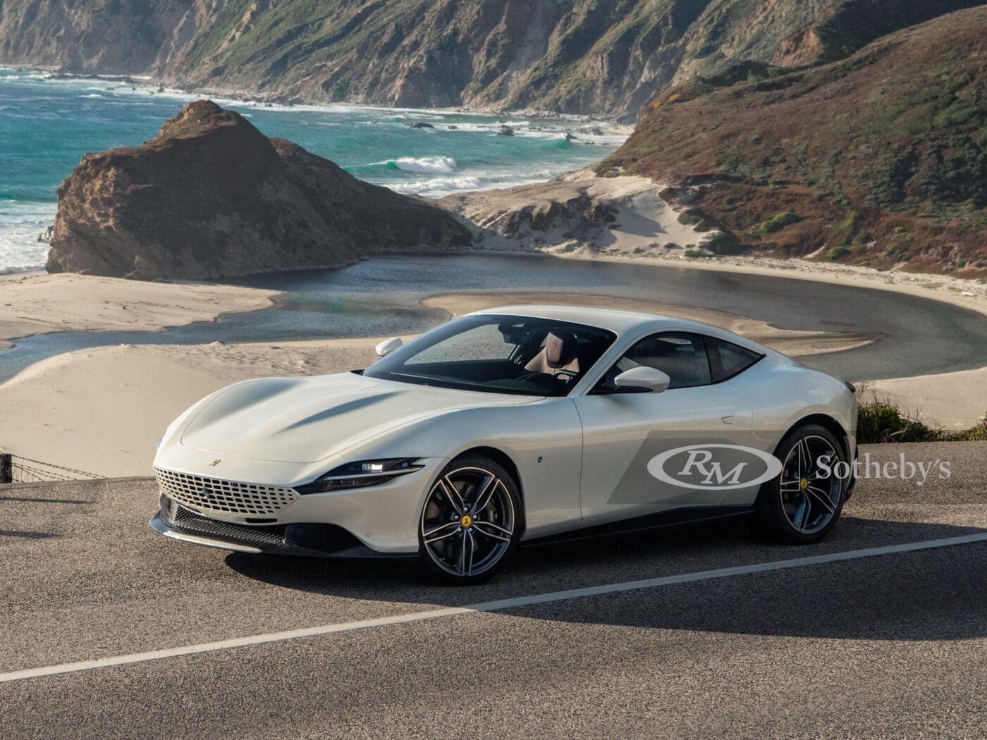 2021 Ferrari Roma (1)