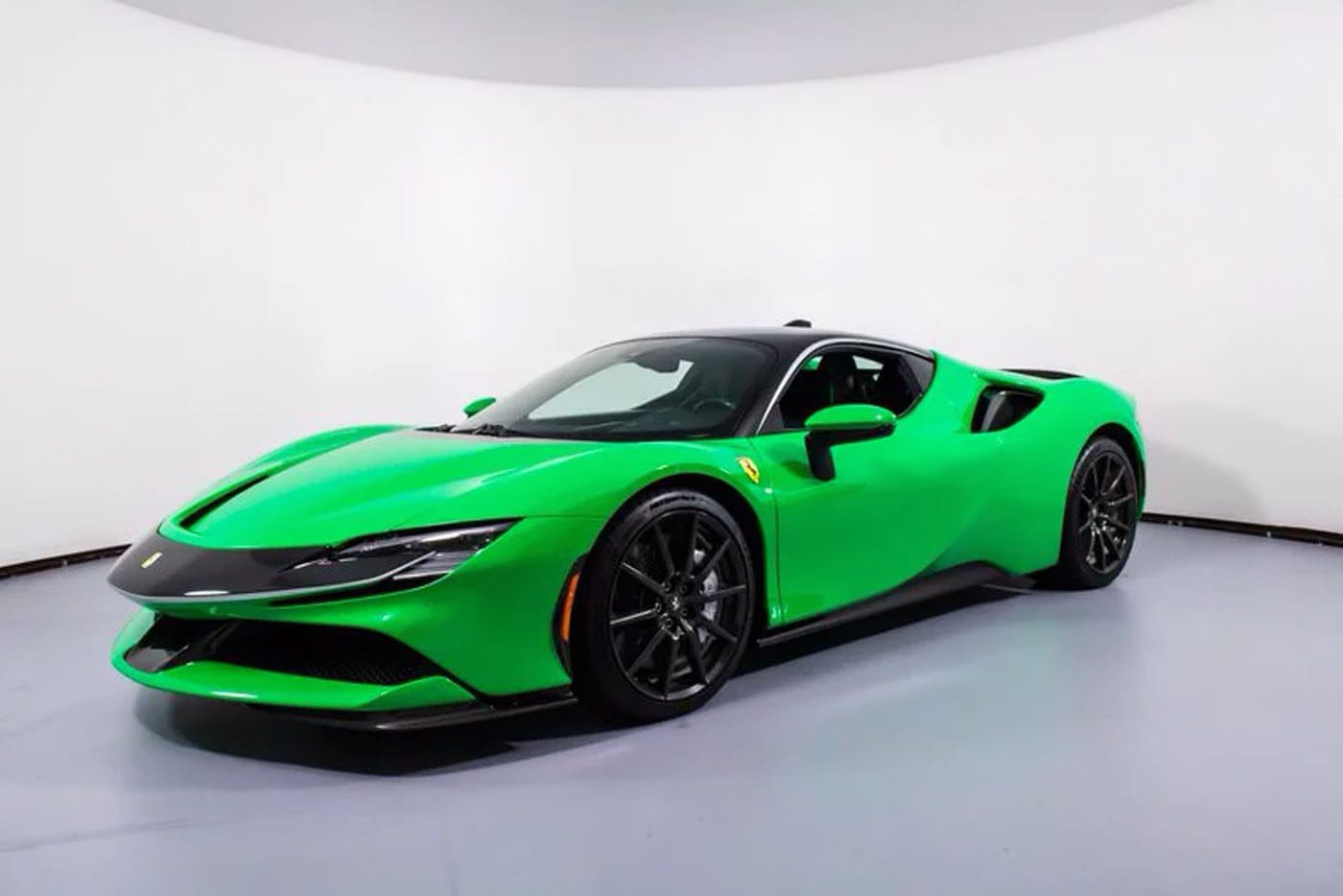 641-Mile 2021 Ferrari SF90 Stradale Listed For Sale – duPont