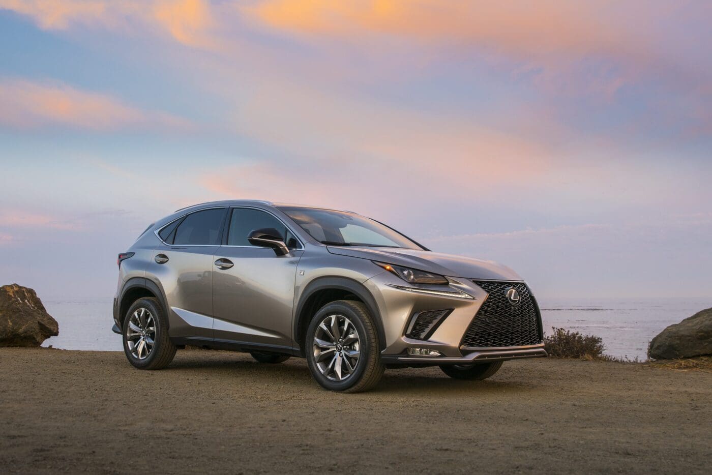 2021_Lexus_NX300_013-1