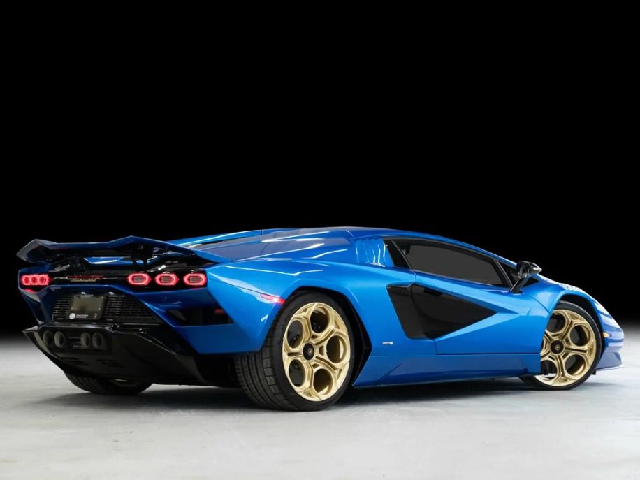 2022 lamborghini countach 331332 (1)