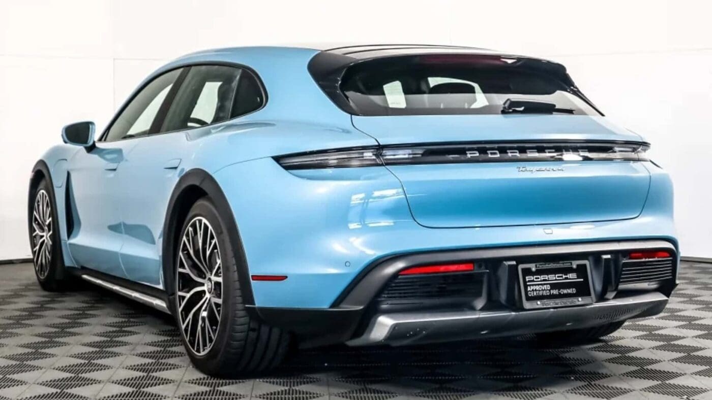 2022 porsche taycan 98881 137102.jpg