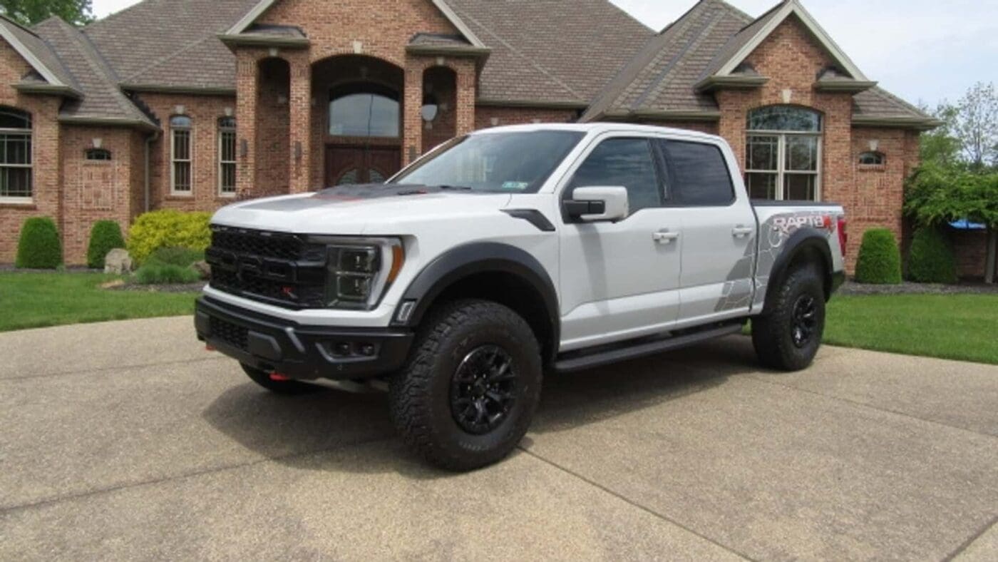 2023 ford raptor r.jpg