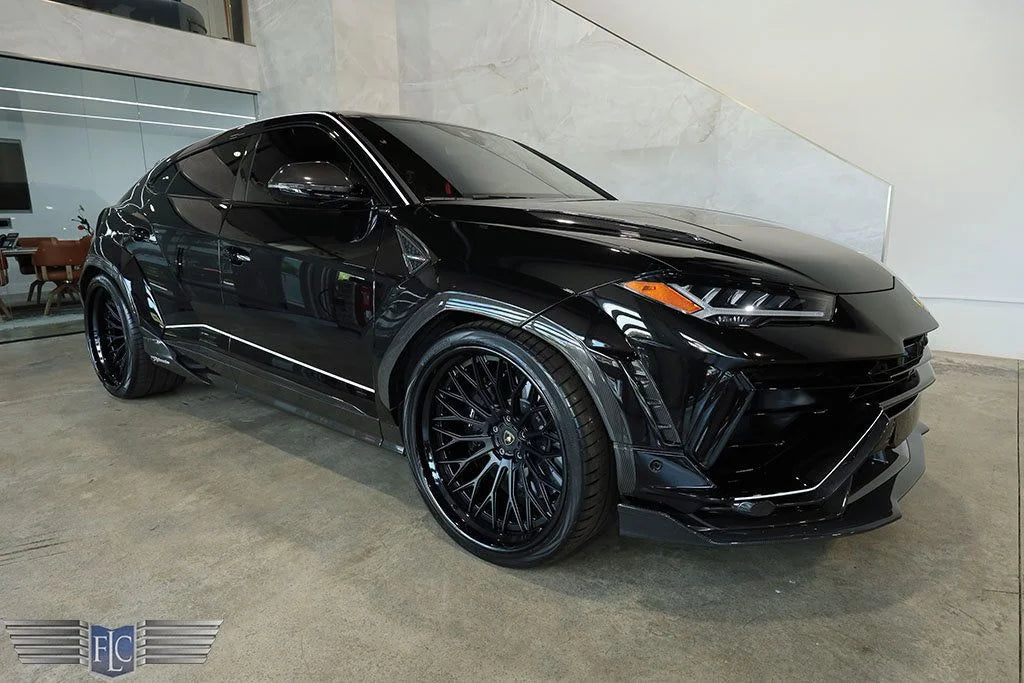 Ultra-RARE 2023 Lamborghini Urus Performante Essenza SCV12 Edition For Sale