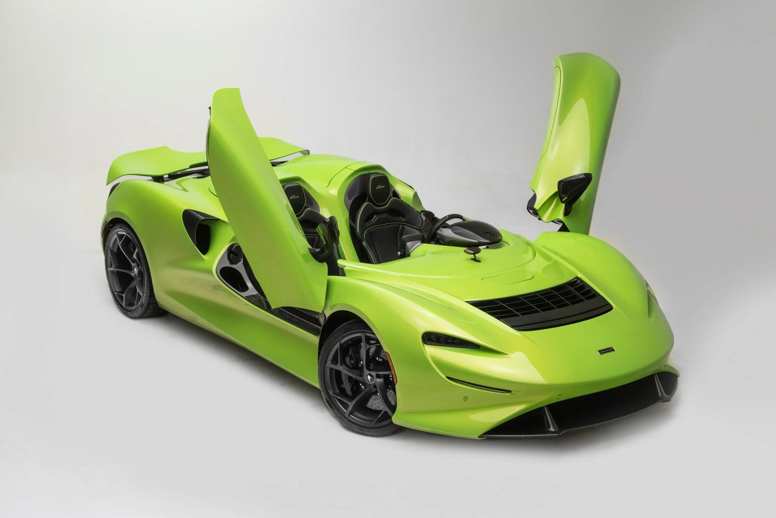 $1.31 Million McLaren Elva Leads duPont REGISTRY Live Results This Week as an Eclectic Mix of Cars Near Closing