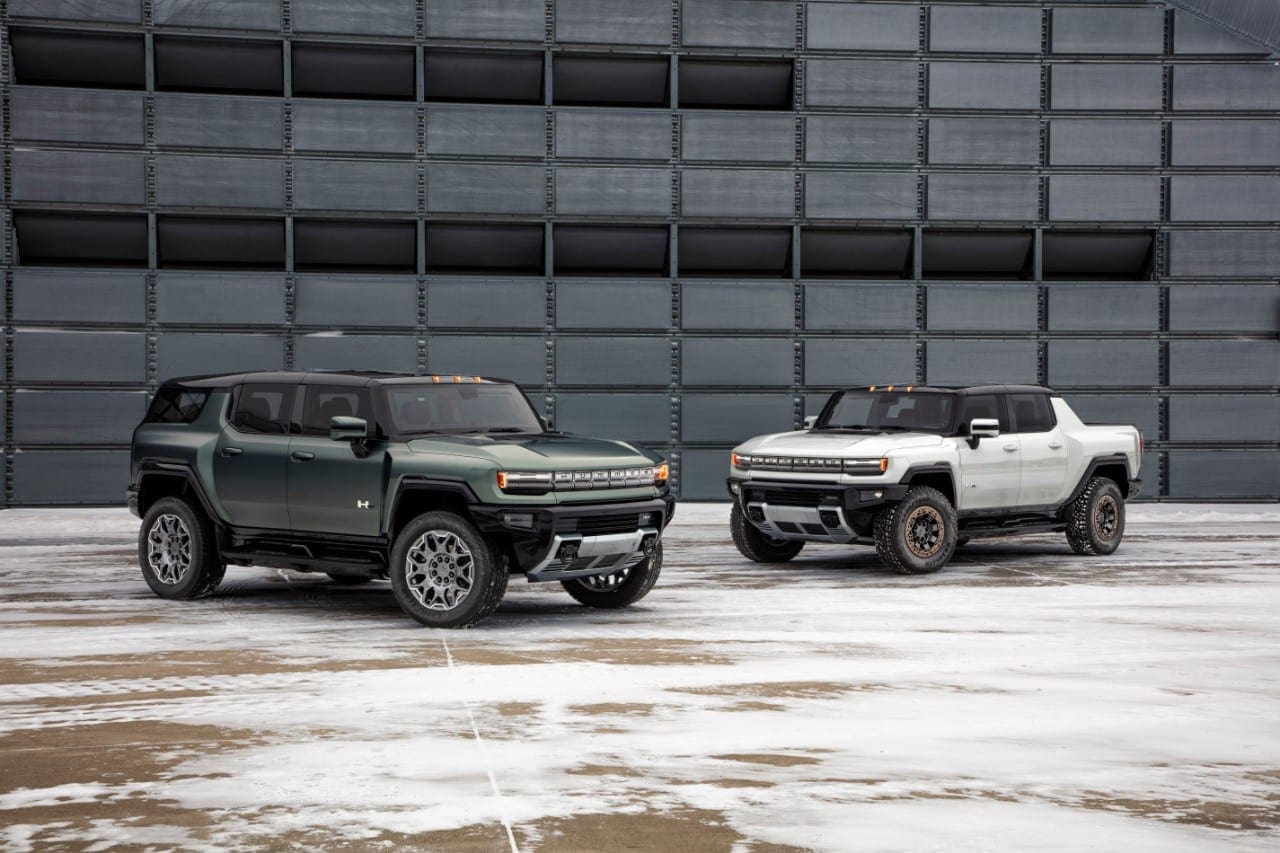 2024 GMC HUMMER EV SUV 002
