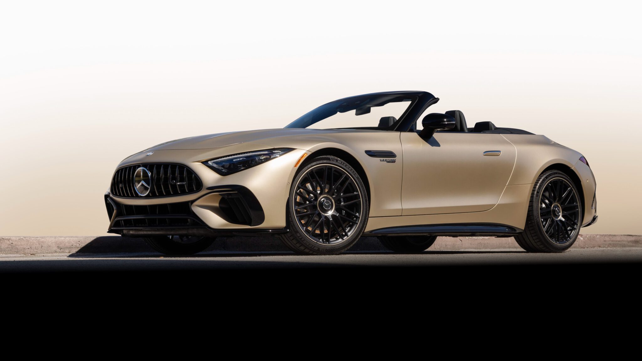 2025_MercedesBenz_SL63_GoldenC