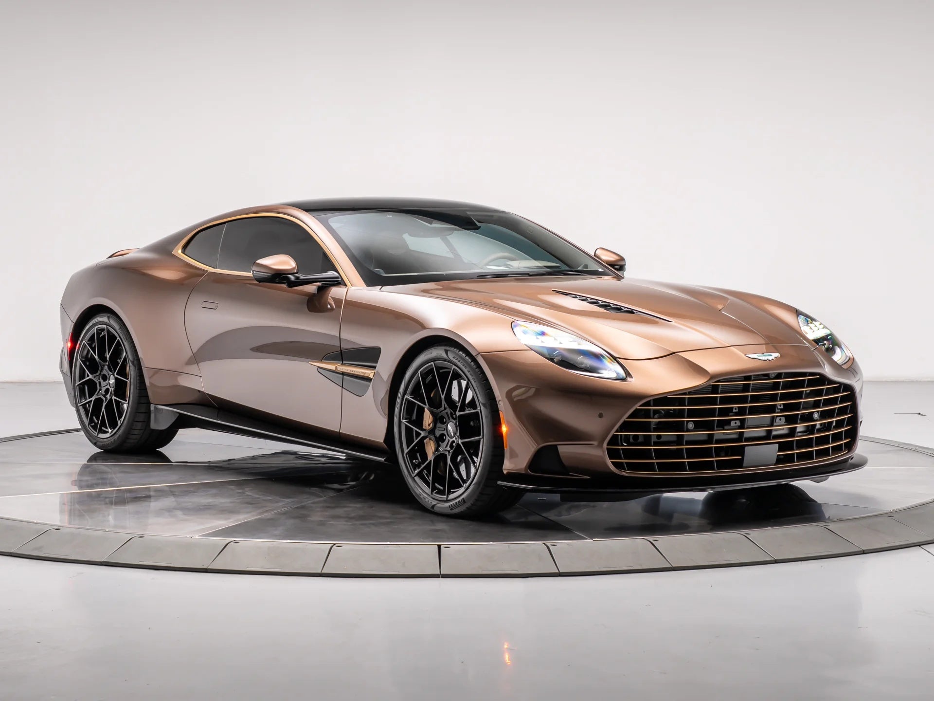 A New V12 Pinnacle: Aston Martin Vanquish For Sale