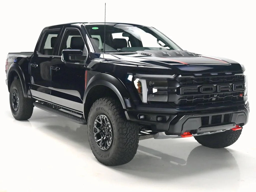 Off-Road V8 Performance Thrill: Ford F-150 Raptor R For Sale