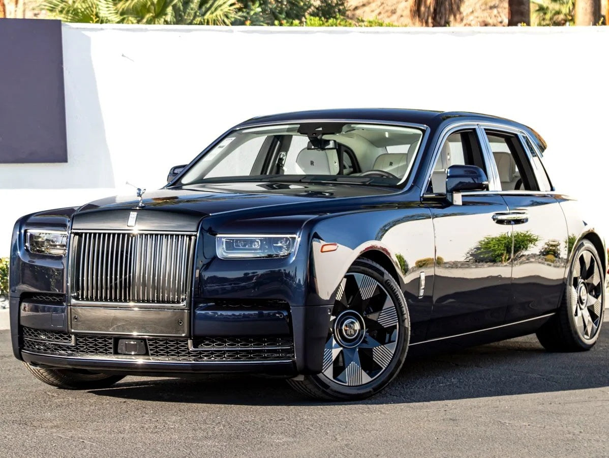 Rolls-Royce Phantom: Own The Quintessential Luxury Sedan