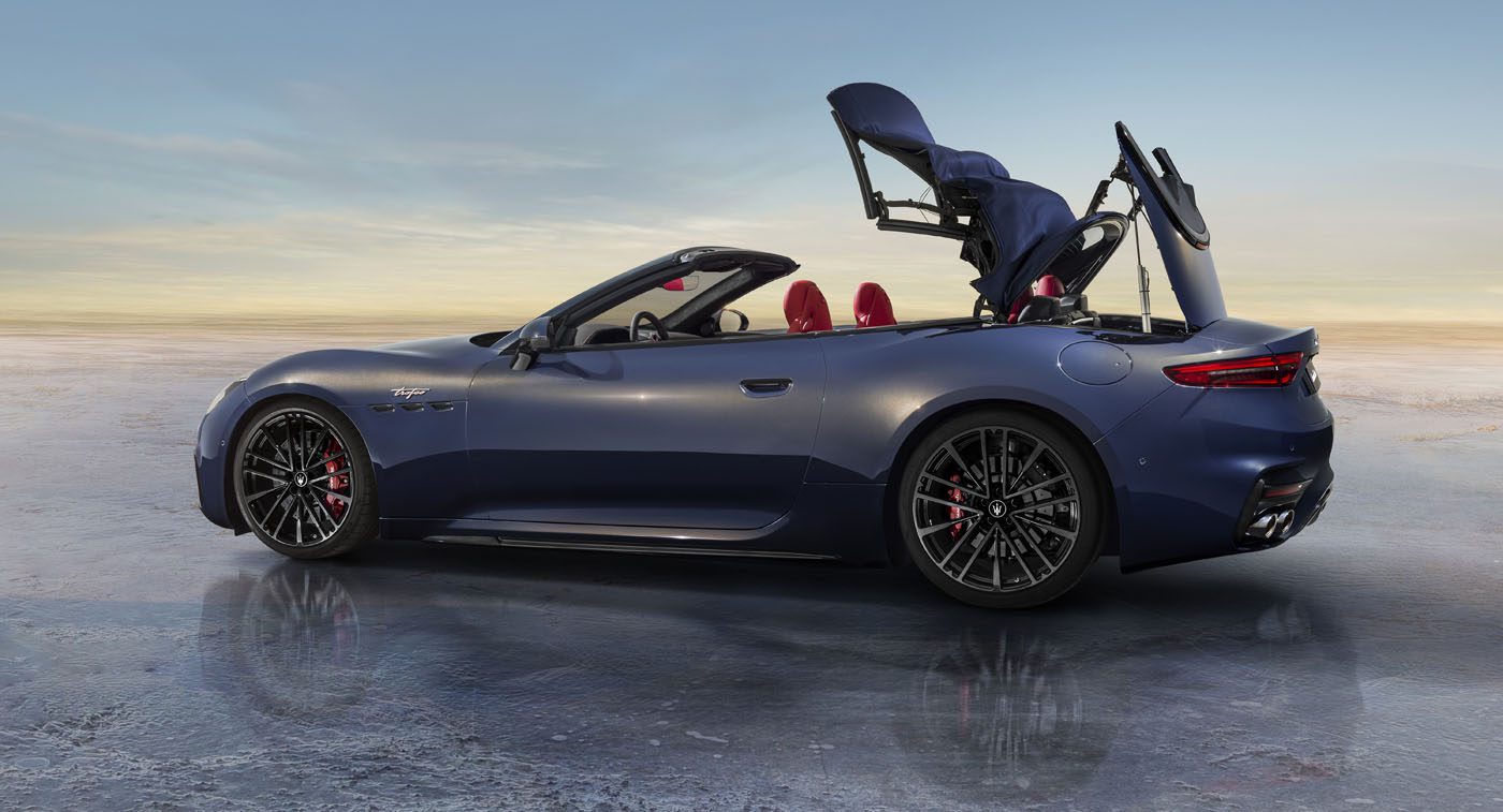 23996 MaseratiGranCabrioTrofeo