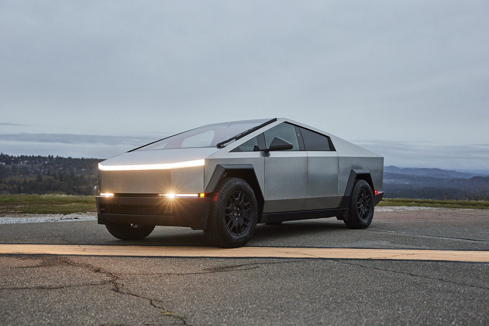 240328 DupontRegistry Sothebys CyberBeast 135