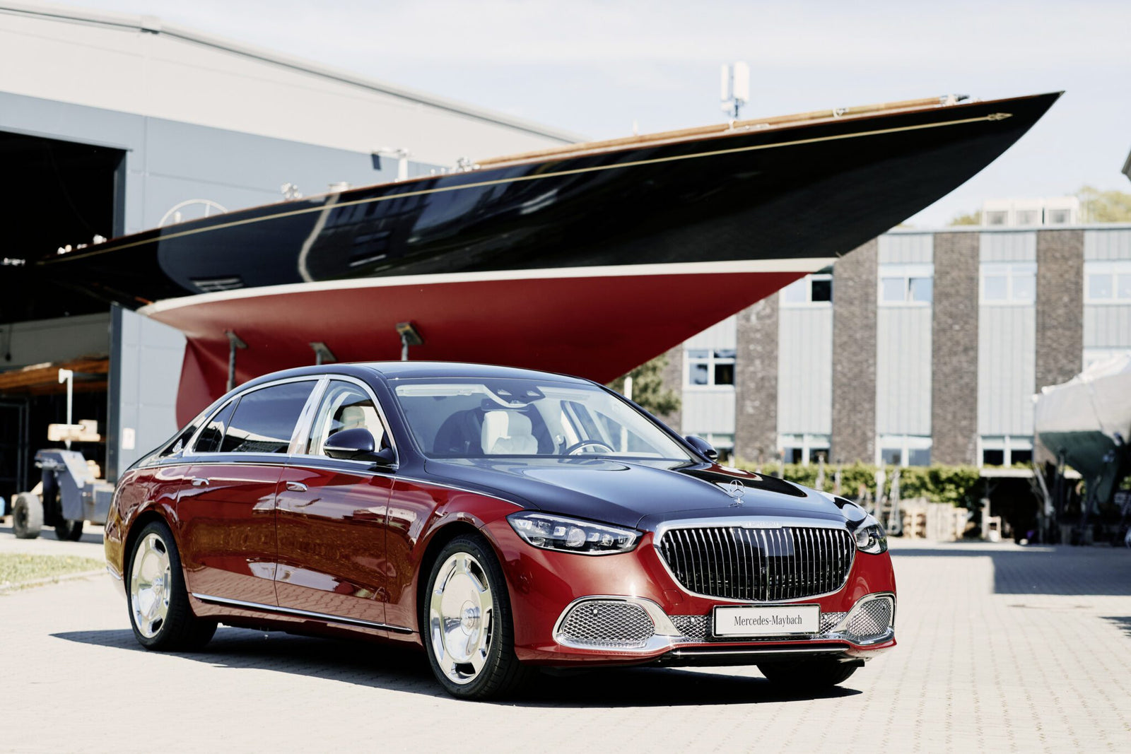 Exklusive Mercedes Maybach S Klasse zum 150 jährigen Jubiläum von Robbe &amp; Berking An exclusive Mercedes Maybach S Class for the 150th anniversary of Robbe &amp; Berking